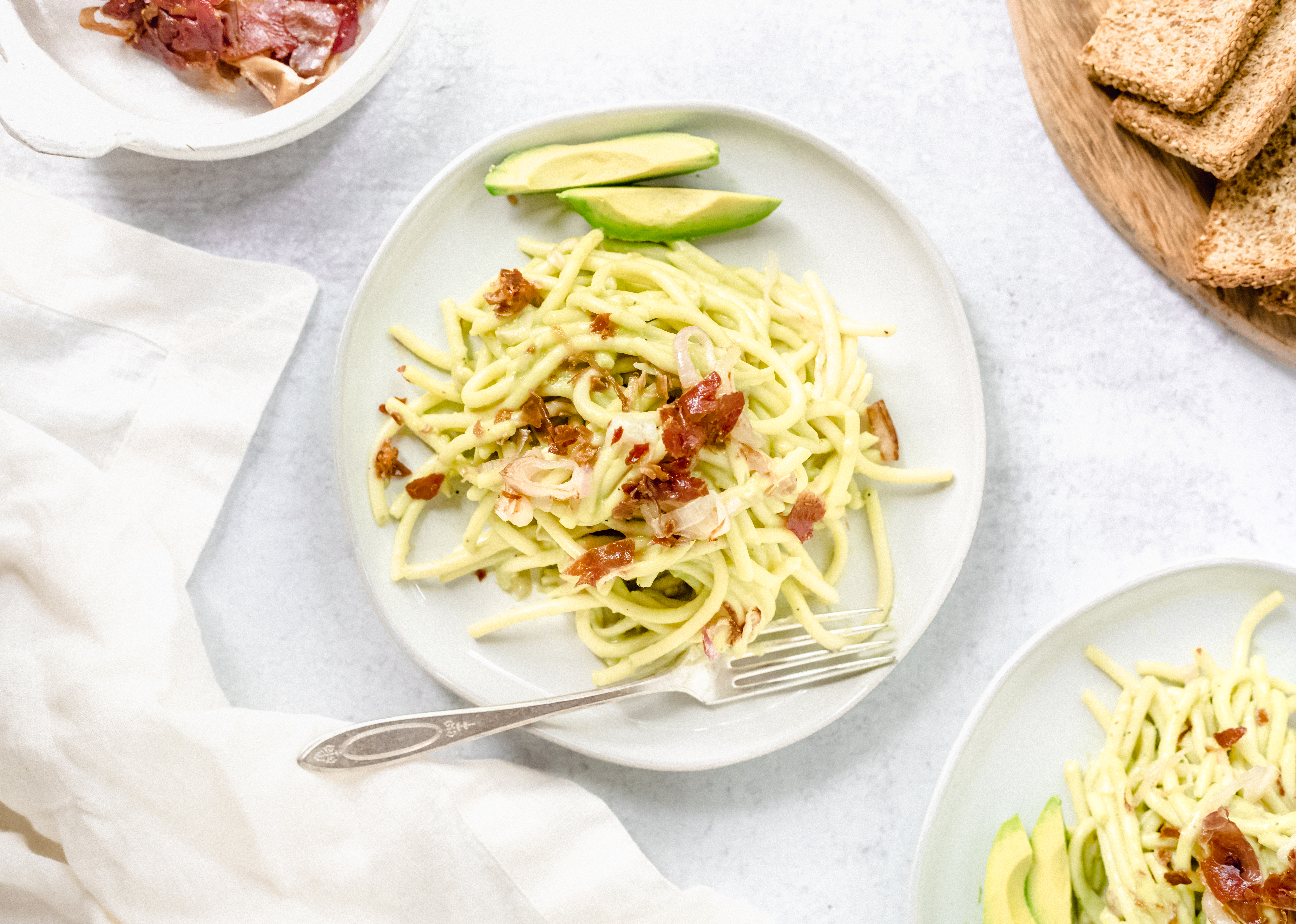 Avocado Bucatini with shallots and prosciutto