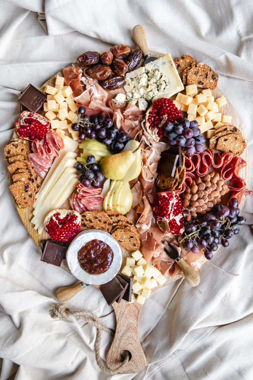 How To Make A Halloween Charcuterie Board - The Soul Food Pot