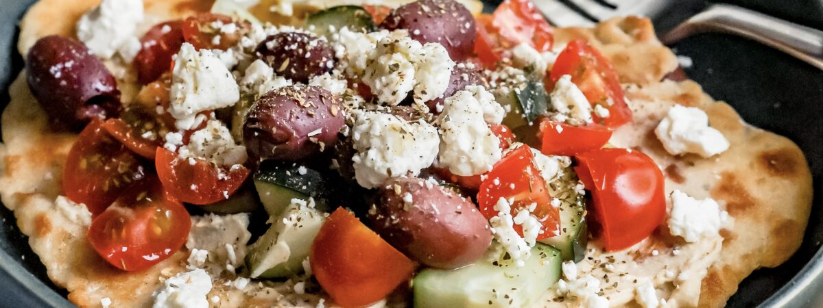 Greek Salad Meets Guacamole: A Healthy Mash-Up You’ll Love – Greek Guacamole